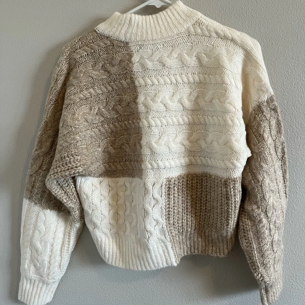 NWT A&F Colorblock Sweater - Picture 3 of 4